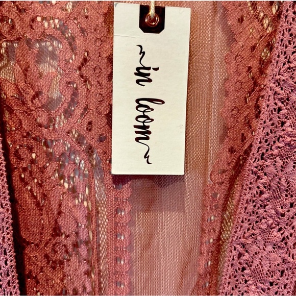 In Loom long cover up! NWT size M - Picture 3 of 5